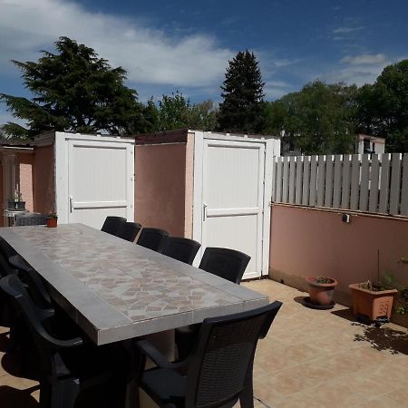 La Maison Rose 2 Chambres Avec Lit Pour 2 Personnes Et 2 Salles De Bains เนอแวร์ ภายนอก รูปภาพ